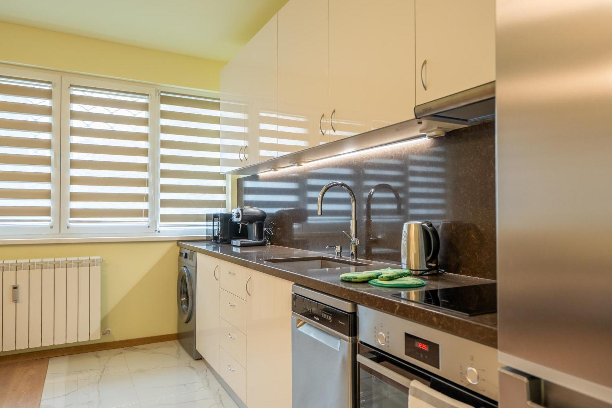 סופיה Top Location Central New & Spacious 3 Bdr Apt Medical Academy מראה חיצוני תמונה