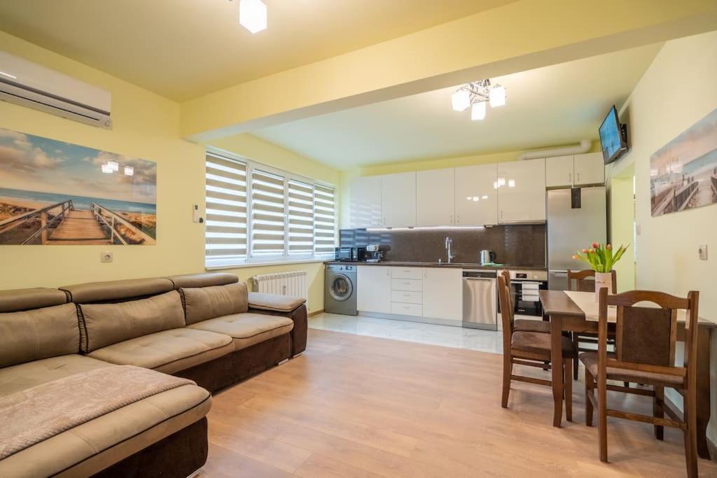 סופיה Top Location Central New & Spacious 3 Bdr Apt Medical Academy מראה חיצוני תמונה
